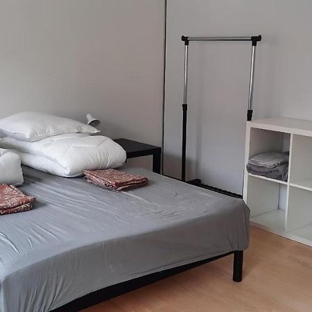 Private Room In A Shared Apartment Odense Ngoại thất bức ảnh