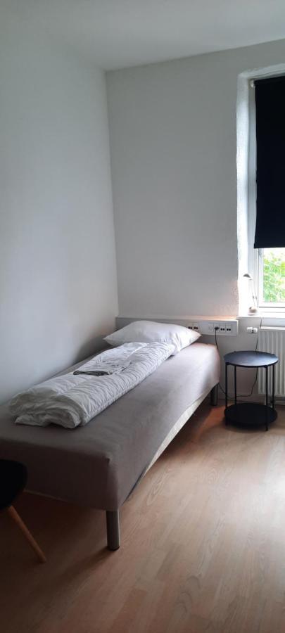 Private Room In A Shared Apartment Odense Ngoại thất bức ảnh