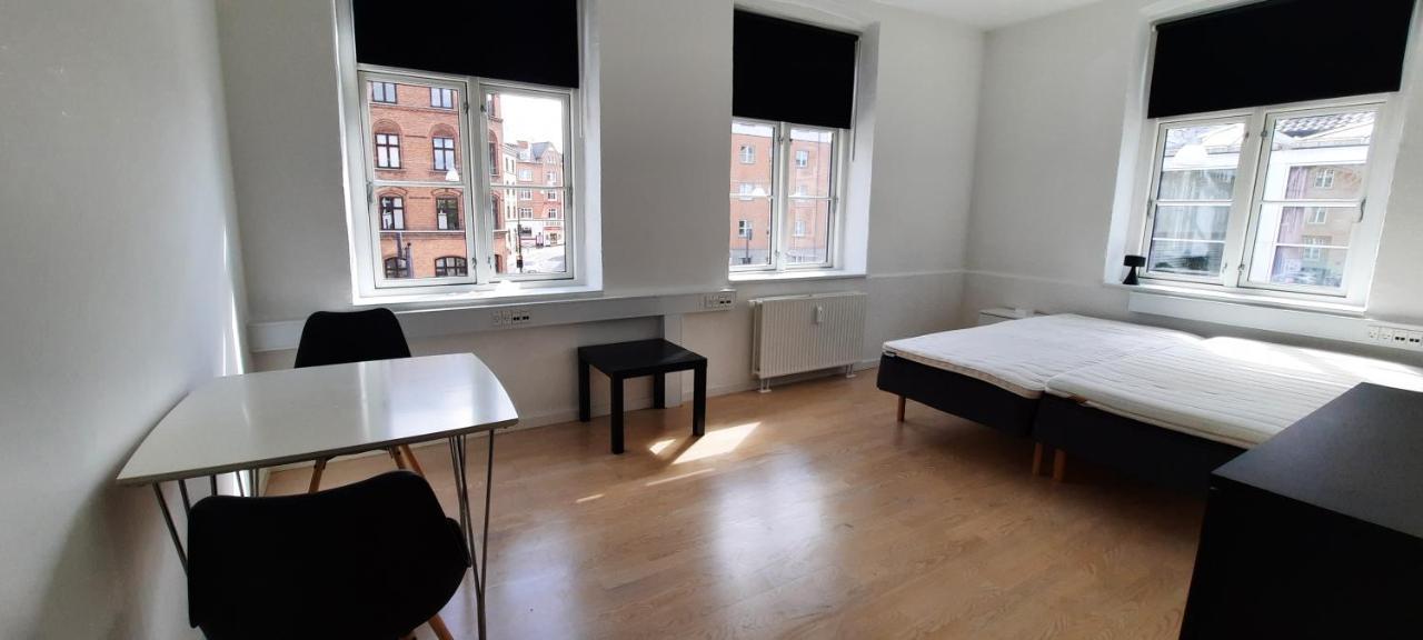 Private Room In A Shared Apartment Odense Ngoại thất bức ảnh