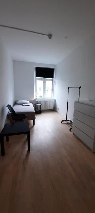 Private Room In A Shared Apartment Odense Ngoại thất bức ảnh